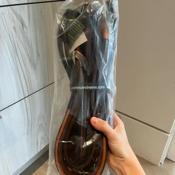 Elegant Brown Leather Bridle - Picture 3 of 3